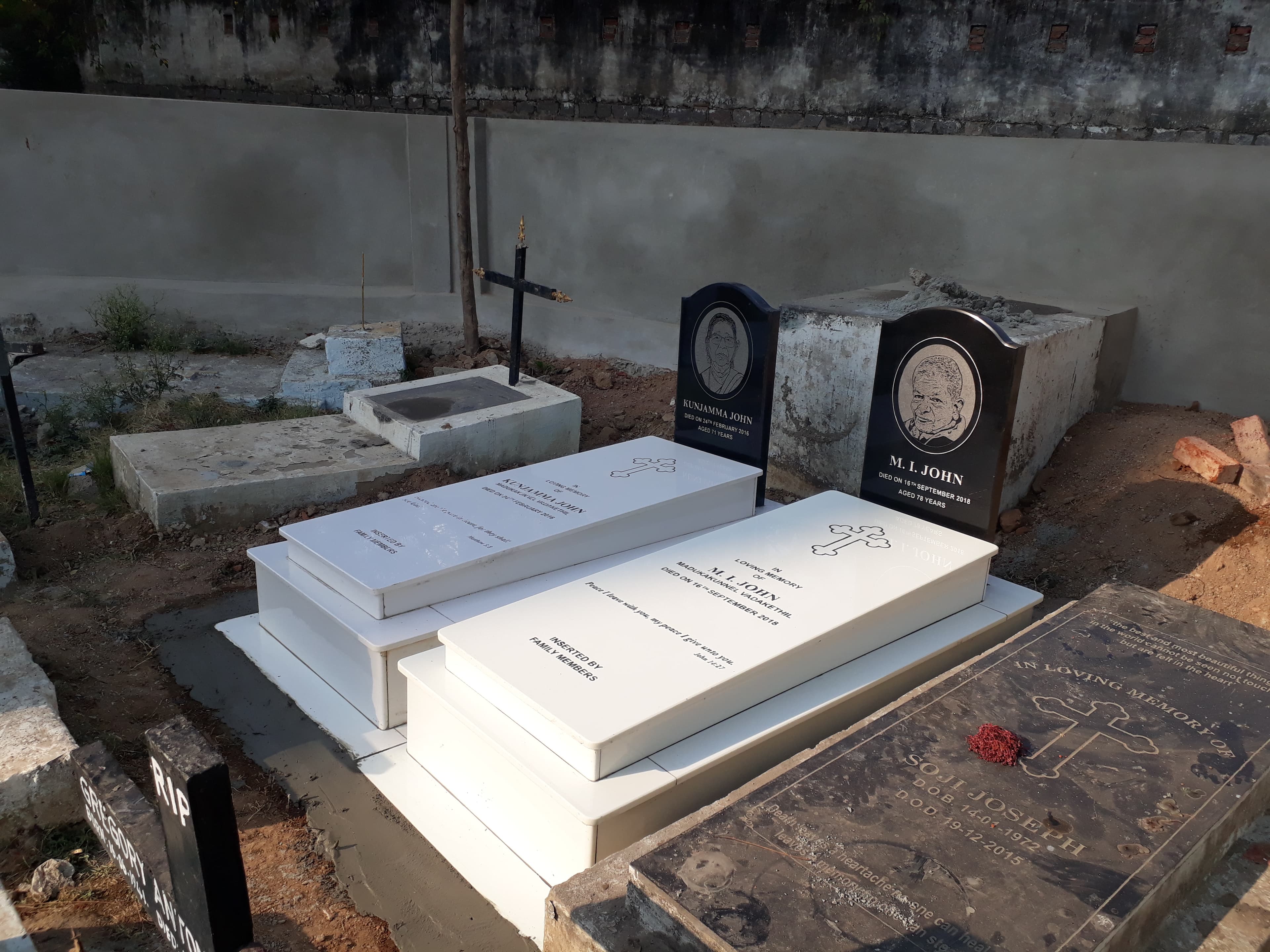 Polished Granite Cross & Stepped Headpiece #972021970