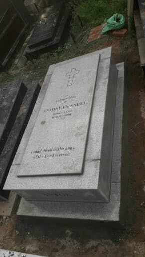 Monolithic Granite Kerb Enclosure & Plinth #86